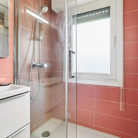 - Terrace - Private Parking & Pool